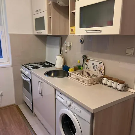 Apartamento Lovely In Old Town 400m From Center Sebilj *